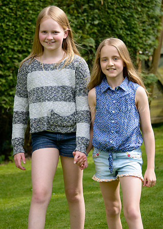 Charlotte & Sophie_0020